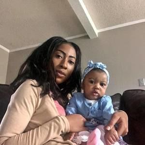 Meet your Posher, Leah alexis